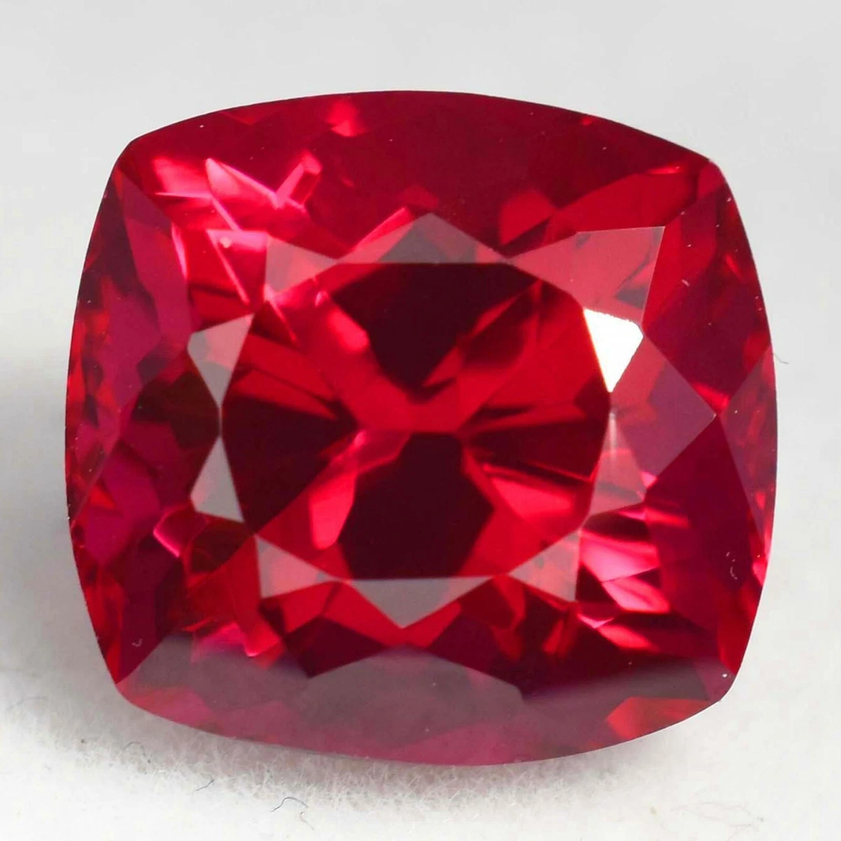 Selling loose gemstones online