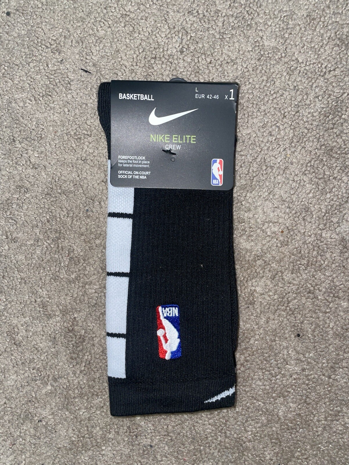 Size Large/8-12m - Nike Elite Dri-Fit NBA Basketball Crew Socks Black/White