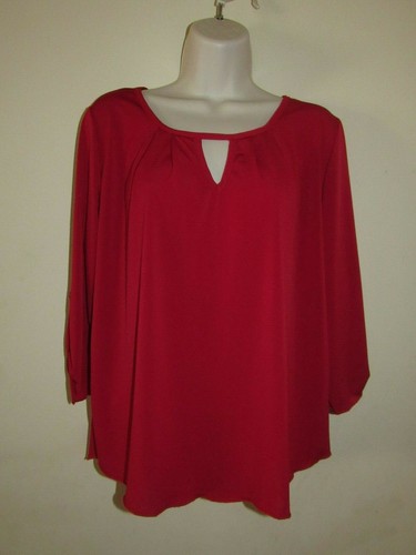 Marianne Womens Medium Top Red Silky NWT Keyhole Neck 3/4 Sleeves Pleated USA - Picture 2 of 8