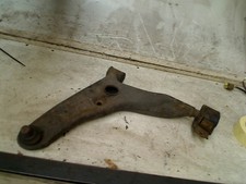 Triangle de suspension Mitsubishi SPACE STAR