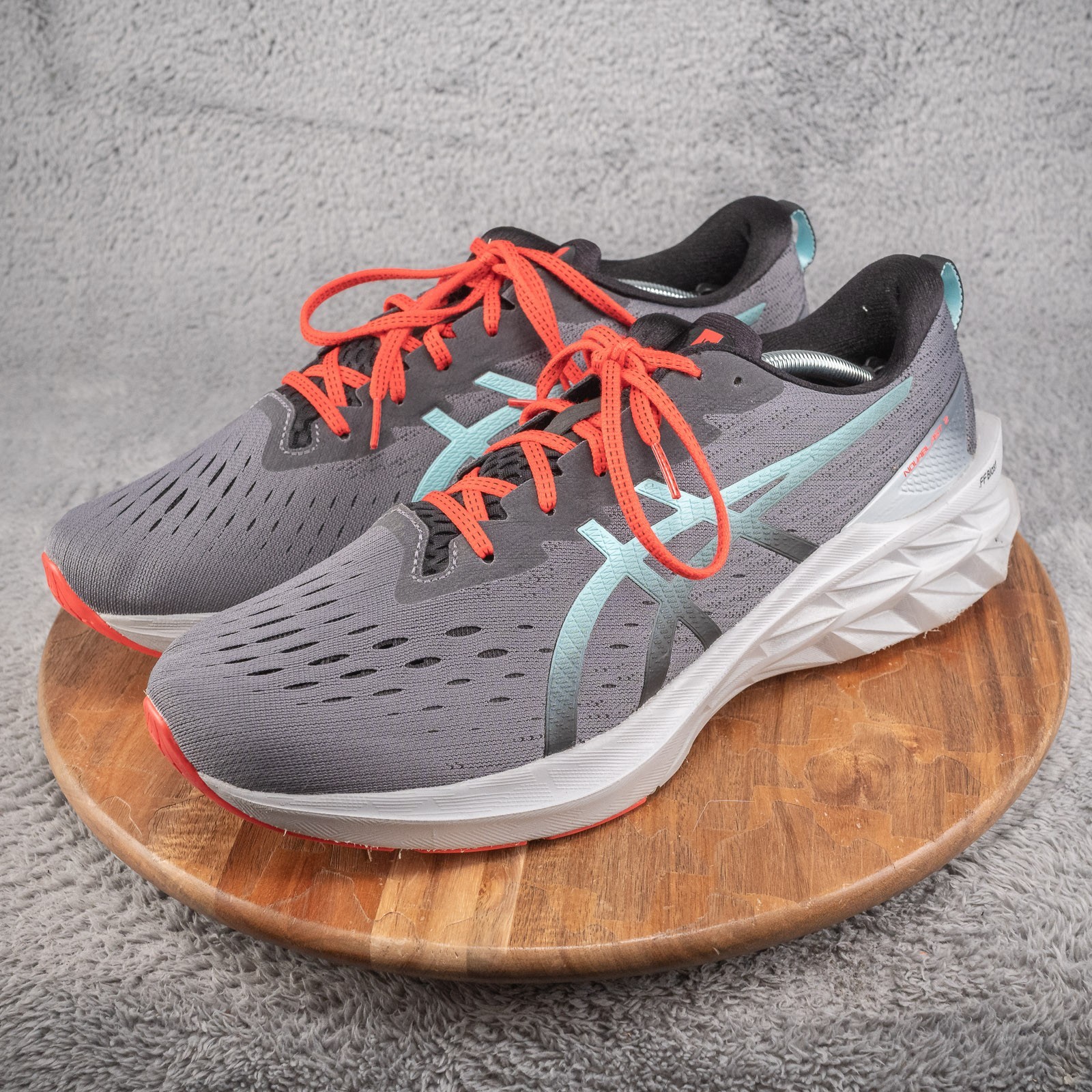 ASICS Z10920* Grey Novablast 2 Woman's Running Shoe Sneaker Size 14 M thumbnail 3