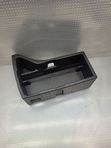 Skoda Yeti (5L) 2011 Werkzeugkasten 5L6858857D SVJ21838 - Picture 3 of 5