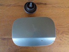 Tankklappe Tankdeckel - 2 Teile MERCEDES A 180 CDI (MODEL W169 A-KLASSE Tankklappe Tankdeckel - 2 Teile MERCEDES A 180 CDI (MODEL W169 A-KLASSE