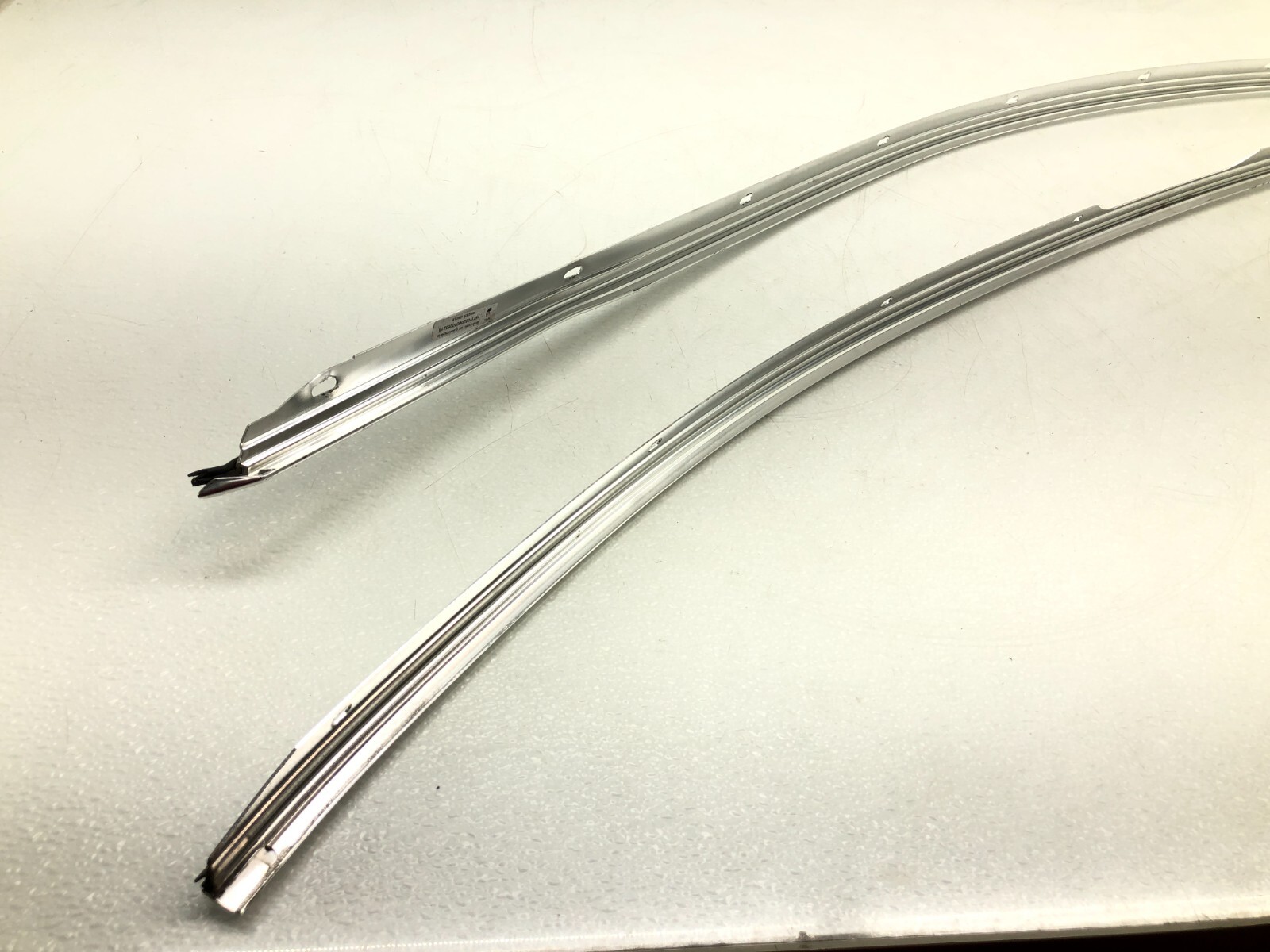 2014-2017 MASERATI GHIBLI LEFT RIGHT ROOF WINDOW MOLDING TRIM CHROME OEM.