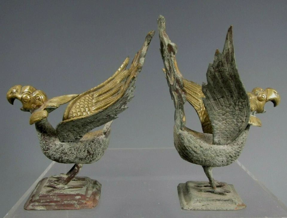 Par de estatuas votivas tailandesas de bronce dorado de Tailandia de Garuda alado aprox. Siglos 19-20. Foto 4 de 4