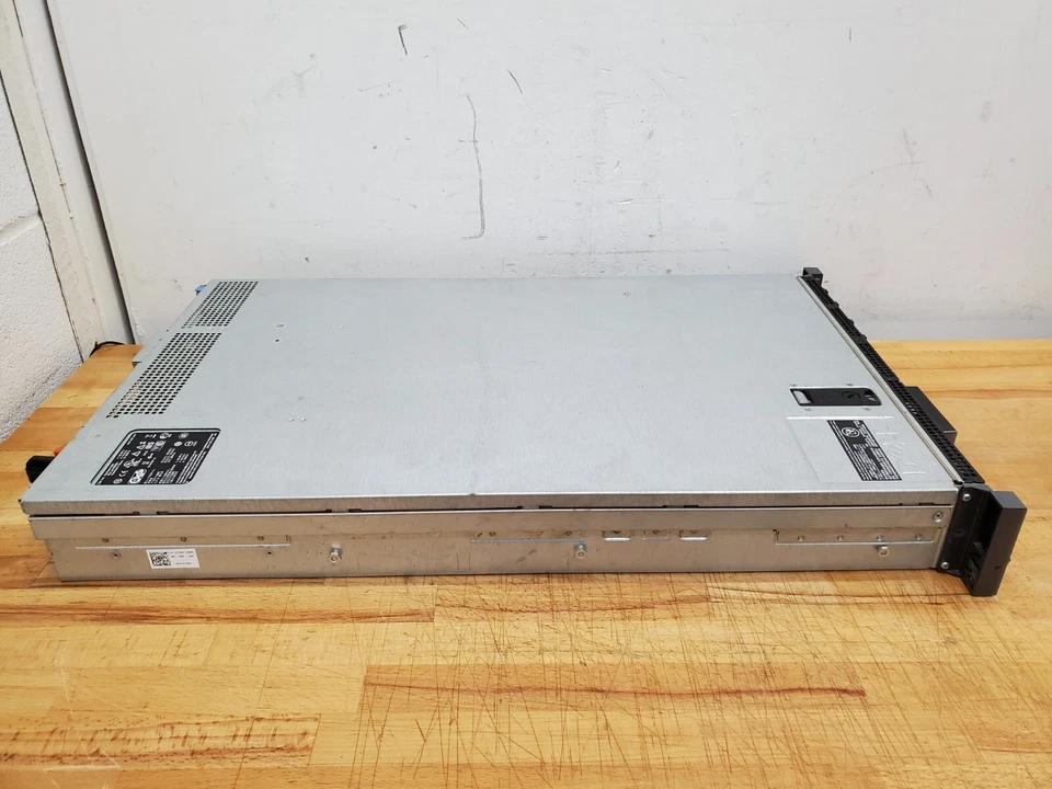 Servidor Dell PowerEdge R810 E05S Xeon - USADO Foto 4 de 4