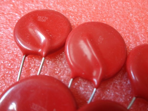 HARRIS V33ZA70 Metal Oxide Varistor MOV 20V 2kA 13000pF UK STOCK x20pcs - Picture 2 of 2