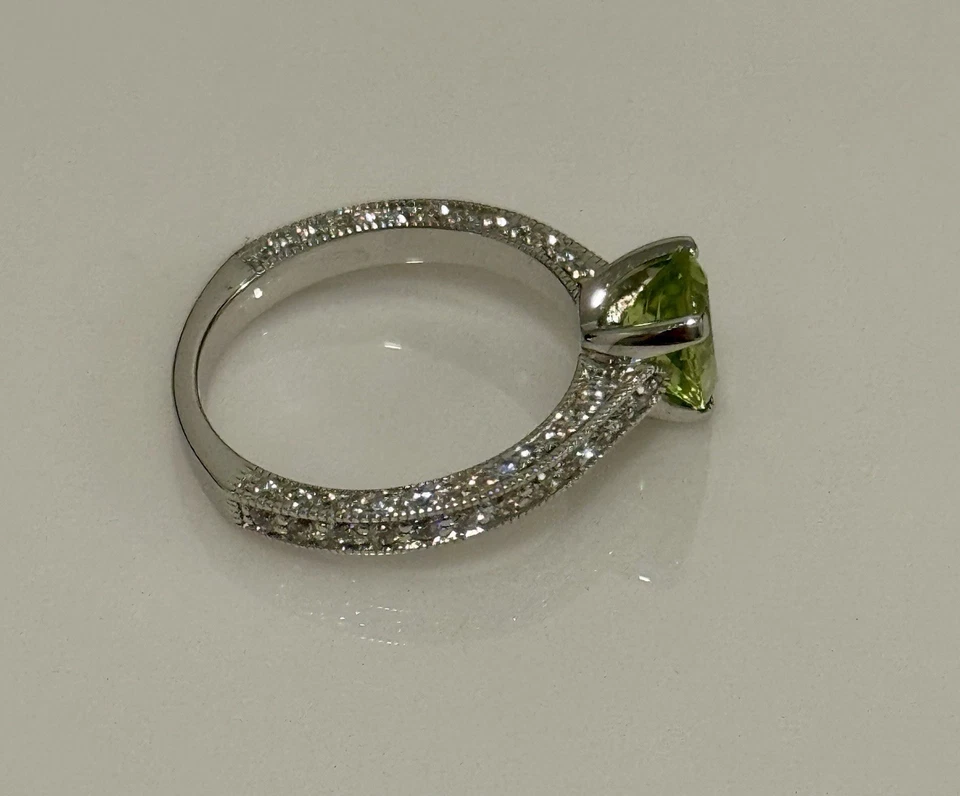 Size 6.5 Peridot Sterling Silver Ring Handmade Pear Cut Natural Gemstone - Image 2 of 4