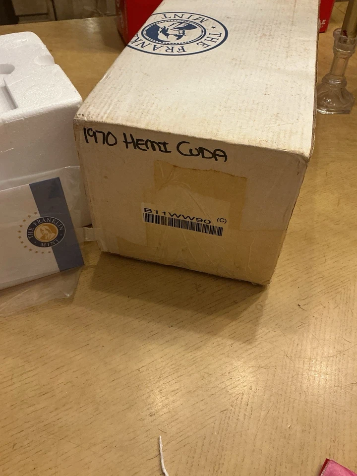 Franklin Mint 1970 Plymouth rojo Hemi Cuda convertible 1/24 fundido a presión con etiqueta Foto 3 de 4