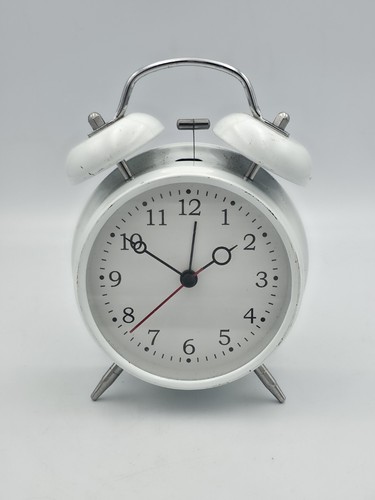 Vintage Style Twin Bell Alarm Clock with Extra Loud Ring Battery Operated