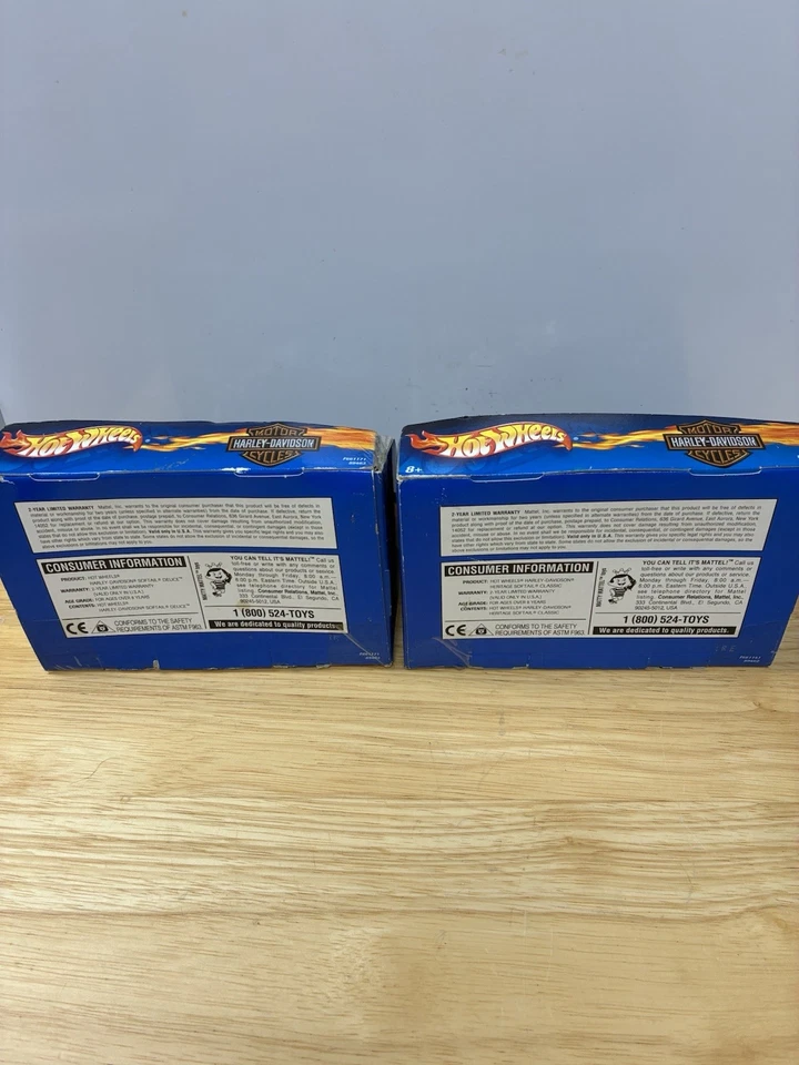 HOT WHEELS Harley Davidson SOFTAIL DEUCE & Heritage Social Classic 1/18 Preowned - Image 2 of 4