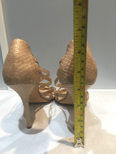 100% authentic Manolo Blahnik open toe snakeskin heels, size 38 - Picture 8 of 9