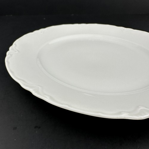Oscar & Edgar Gutherz ROYAL White Dinner Plates (2) Scalloped Beaded Rim - Picture 8 of 16