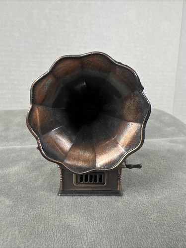 Sacapuntas de metal miniatura fundido a presión vintage Victrola gramófono fonógrafo - Imagen 4 de 9