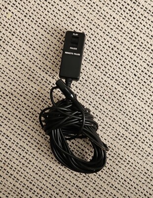 Hand Play Pause Wired Remote Control for Audio & Video Devices With 1/8'' Jack
