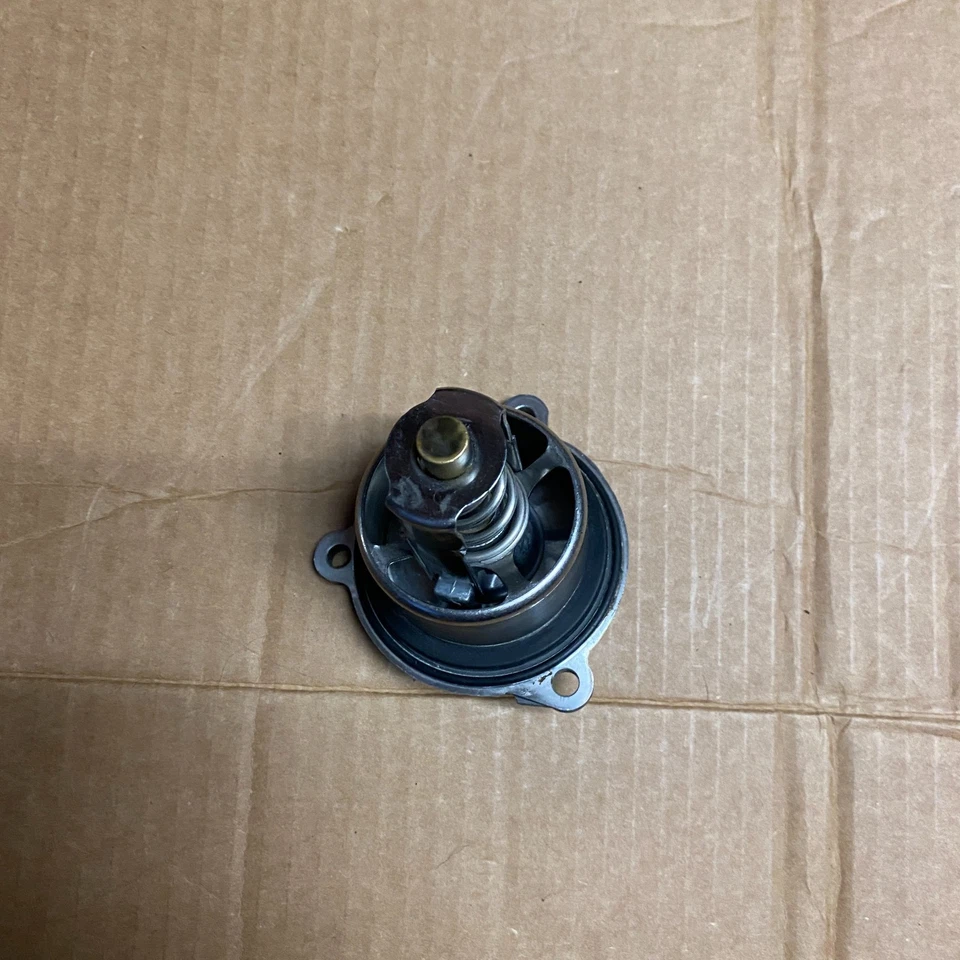 Termostato OEM WAHLER para Porsche 2013-UP (911-991) 718 Boxster Cayman 718 Spyder Foto 4 de 4