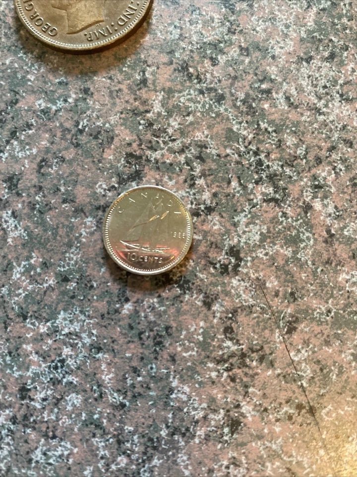 Moneda Conmemorativa Reina Isabel II Foto 2 de 2