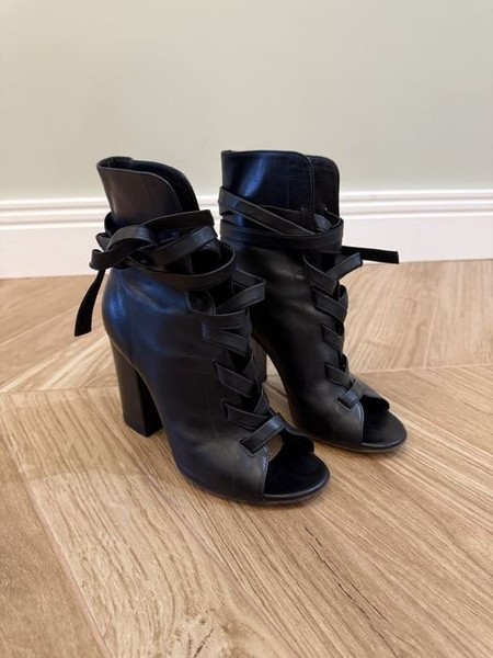 Women Gianvito Rossi Ankle Boots Black Leather 36