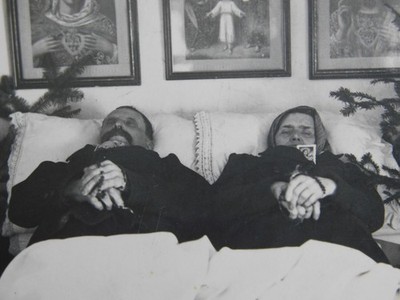 Post Mortem Foto Ehepaar Totenbild RPPC Post-mortem-Foto dead couple photo old
