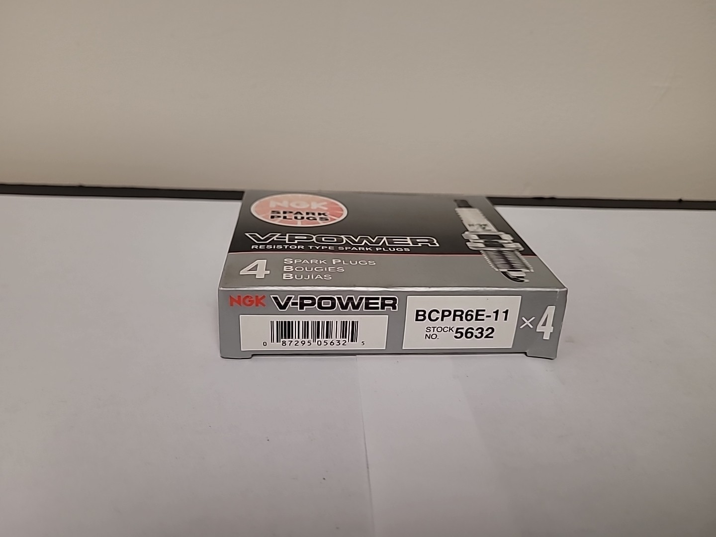 4 Pack NGK V-Power Spark Plugs New 5632 / BCPR6E-11