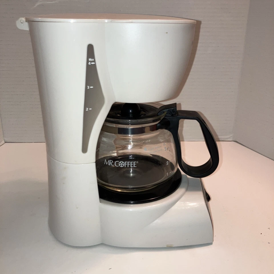 Mr. Coffee 4-Cup Coffee Maker White DR4 Simple Drip Brew w/ Glass Carafe TESTED! - Image 4 of 4