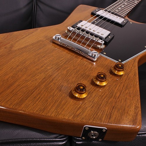Gibson Custom Shop 1958 Mahogany Explorer Reissue VOS Walnut SN. 831055 - Picture 4 of 11