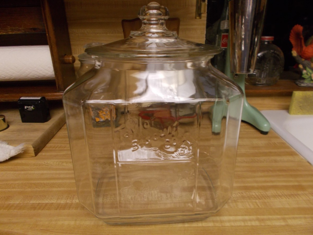 Circa 1940's Original Taylor Biscuit Co. Country Store Glass