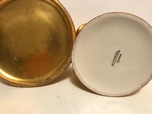 LOT - 7 PCS GOLD GILT, ALL-OVER-GOLD, GOLD ENCRUSTED, CREAM, SUGAR, SALT, PEPPER - Picture 10 of 12