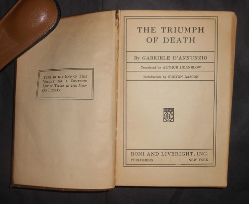 MODERN LIBRARY BOOK LOT (12) INCL. DOSTOYEVSKY, ROSTAND & BALZAC - Picture 10 of 22