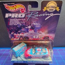 Hot Wheels 43 STP 1998 Pontiac Grand Prix - Pit Crew Autograph Read Description