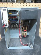 SQUARE D MCC MOTOR CONTROL STARTER 20" MODEL 5 W/ 8810SCO12 STARTER NEMA 1 10 HP