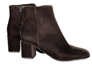 vince blakely velvet booties