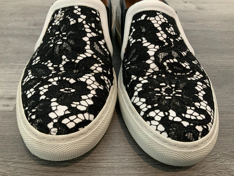 Zapatilla deportiva sin cordones Givenchy blanca y negra con encaje floral talla 8,5 (US) 38,5 (UE) Foto 2 de 4