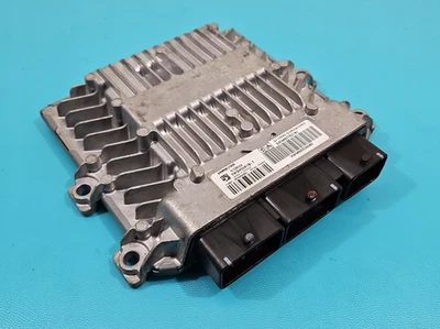 Motorsteuergerät Peugeot 407 2.0 HDI 9660780780 9655534080 - Bild 1 von 3