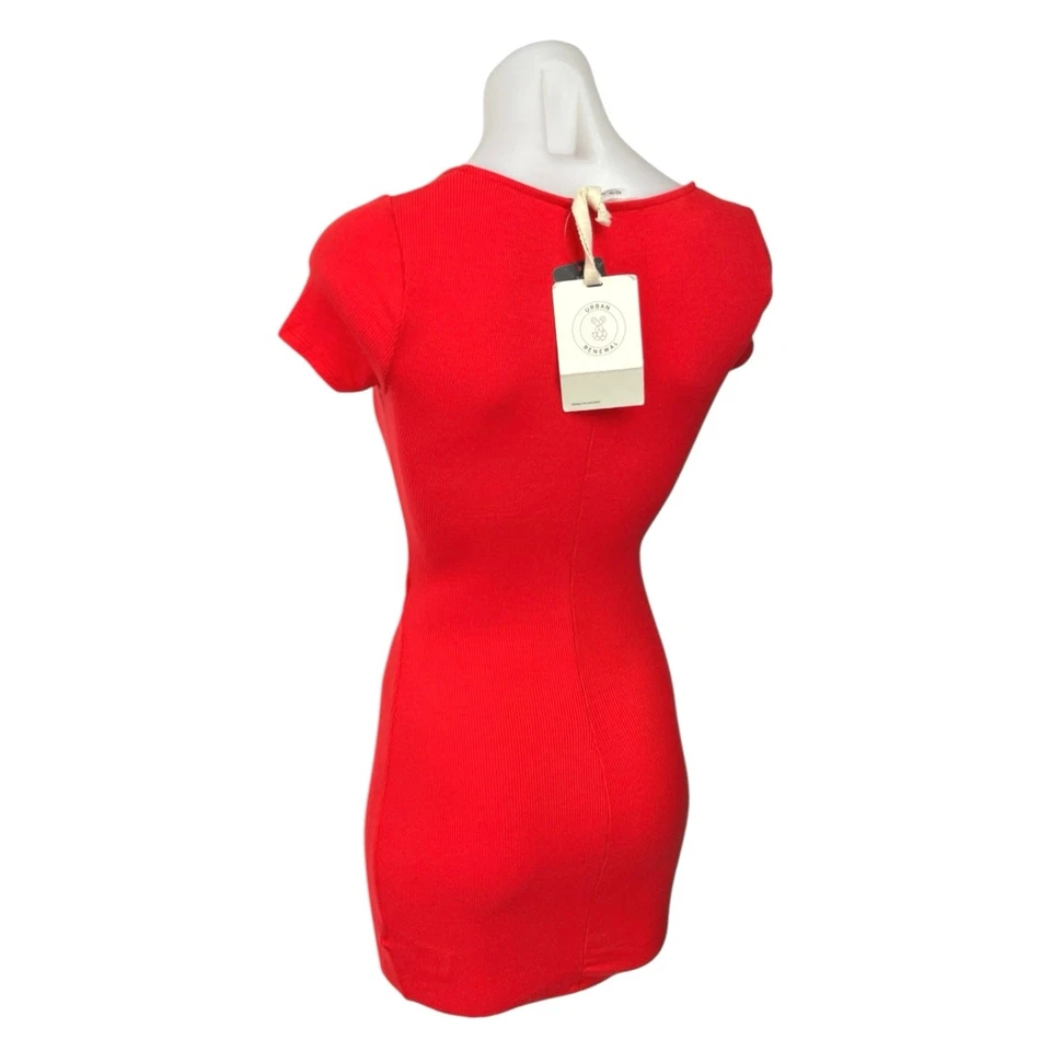 NUEVO Mini Vestido ceñido al cuerpo Urban Renewal rojo manga corta acanalado talla XS  Foto 2 de 4