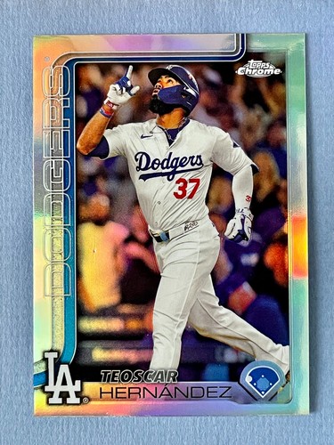 2025 Topps Chrome Teoscar Hernandez Refractor Parallel #128 Dodgers MLB