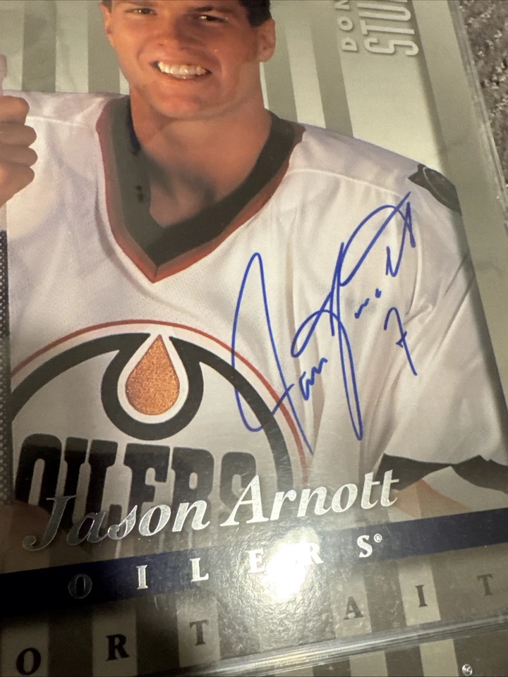 Lot of 9 Signed 1997-98 NHL Donruss Studio 8x10 Photos Tkachuk Roenick Arnott - Image 4 of 4