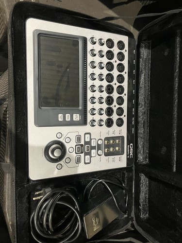 QSC TouchMix 16 Digital Mixer with Carrying Case