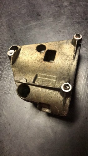 BMW 5 Benzin Klimakompressor Halterung Riemenspanner E60 7512556