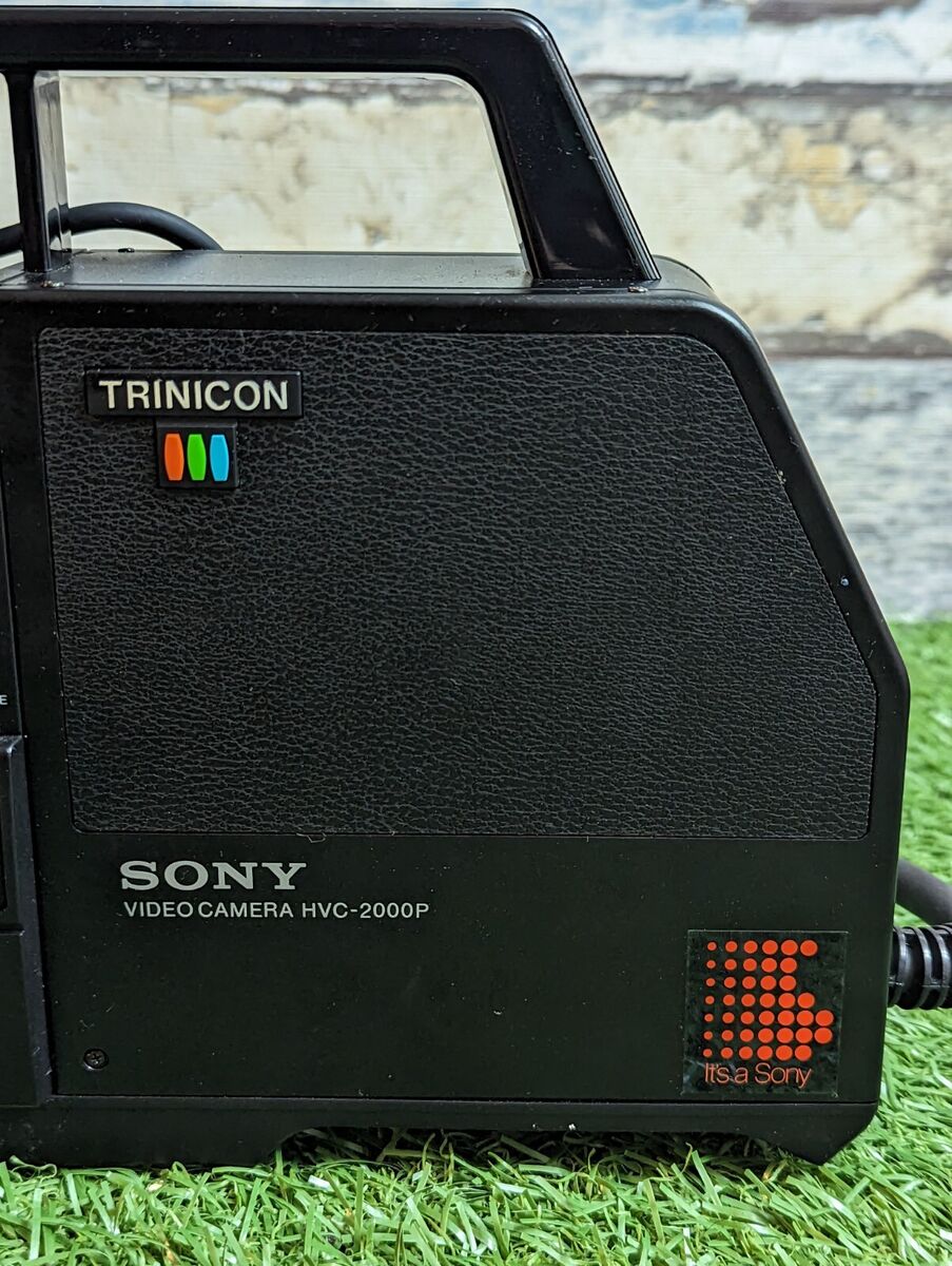 Sony Trinicon HVC-2000P Video Camera SONY 1980 UNTESED Sony Trinicon HVC-2000P Video Camera SONY 1980 UNTESED