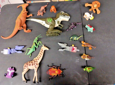 Animal Wildlife Toy Lot Of 16 Reptile Mammal Insect Science  D0031
