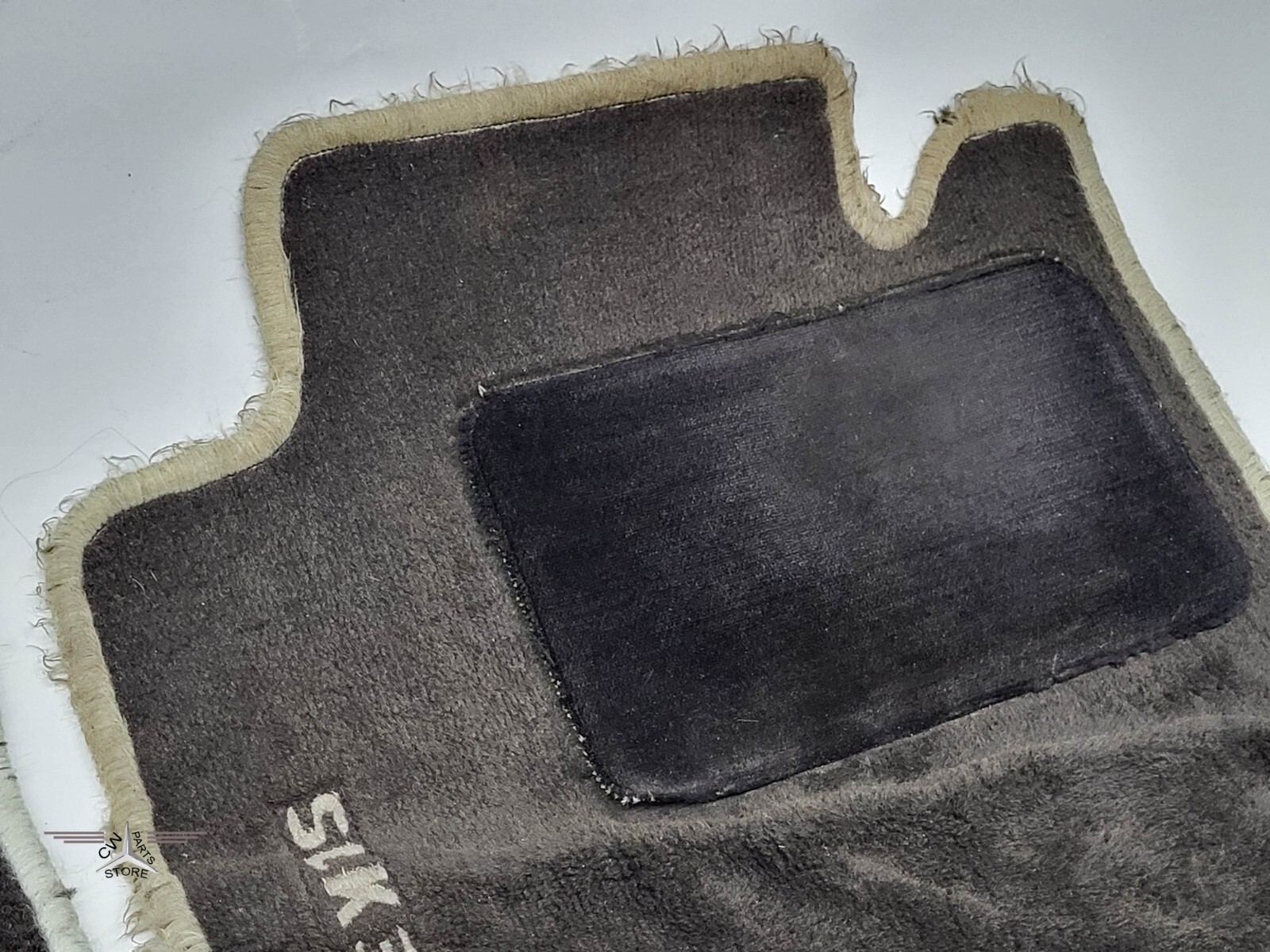 Mercedes R170 SLK32 AMG Floor Mat Carpet Black Set Right + Left 0204