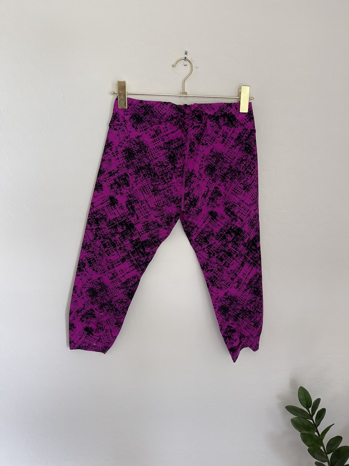 CALVIN KLEIN Performance Compression Leggings Siz… - image 6