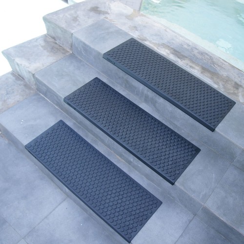 Rubber-Cal "Coin-Grip" Non-Slip Rubber Tread Stair Mats (6 Pack), Black - 第 6/6 張圖片