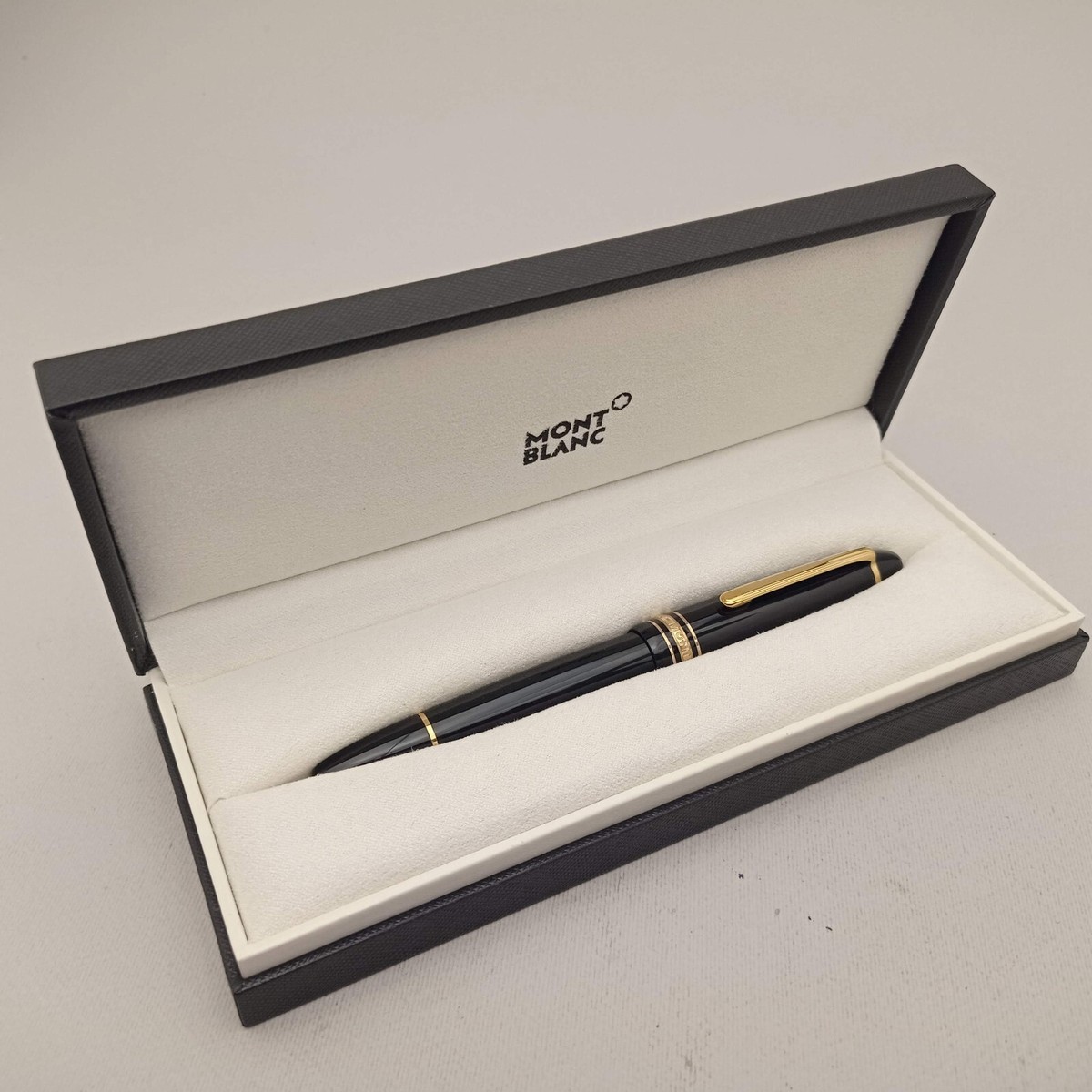 ✒️ MONTBLANC Meisterstück 146 Legrand Fountain Pen 18k Nib