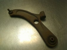 Triangle de suspension Suzuki SWIFT