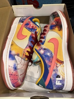 Size 11.5 - Futura Laboratories x Nike Dunk SB Friends & Family Low Sunblush