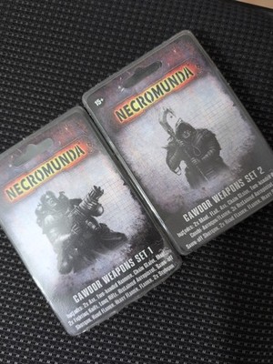 Necromunda Cawdor Forge World Weapon Set 1 & W Oop