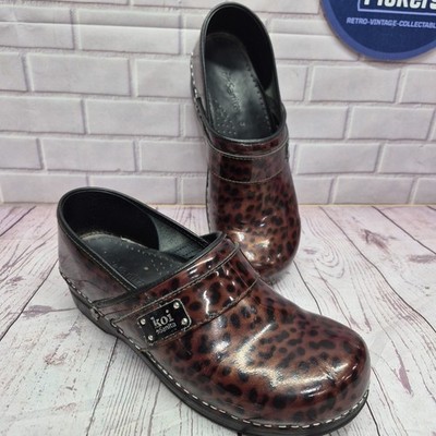 Sanita Danish Clog Leopard/Cheetah Print Patent Leather Clogs Shoes Sz 41