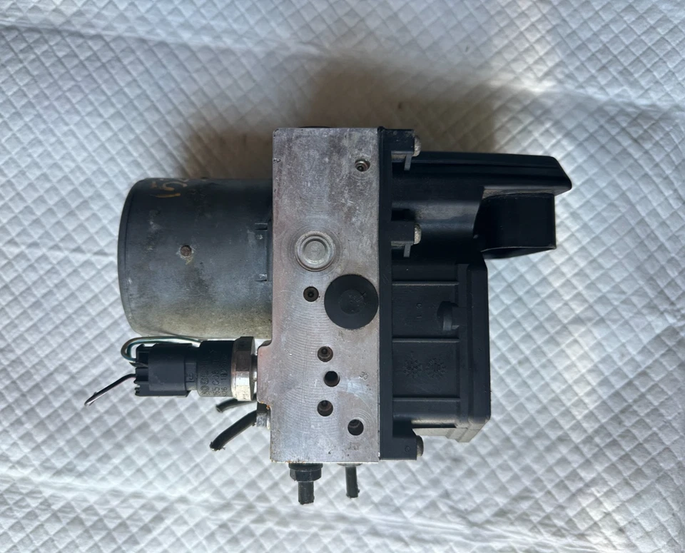 2001 - 2004 BMW 325i 2,5 ABS тормозной насос модуль 0 265 225 152 OEM (152/1) - Изображение 4 из 4